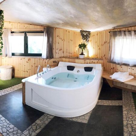 Rent Room Wood Ангвиллара-Сабация Экстерьер фото