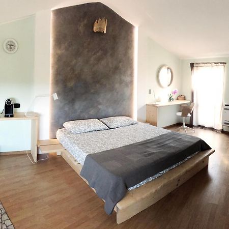Rent Room Wood Ангвиллара-Сабация Экстерьер фото